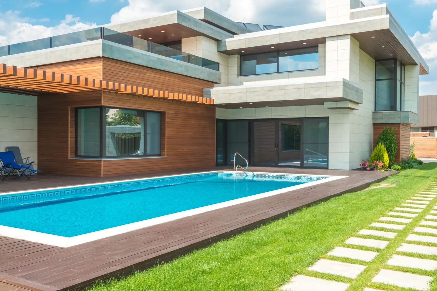 Swimming pool builders serving Cumberland, NSW